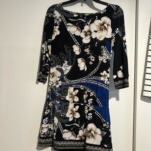 Women’s White House Black Market drop waste top